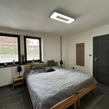 U Kostela モーテル Ústí nad Labem